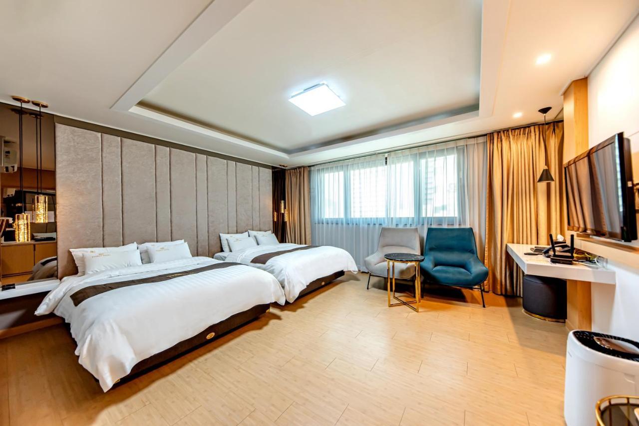 Hs Tourist Hotel Yeosu Esterno foto