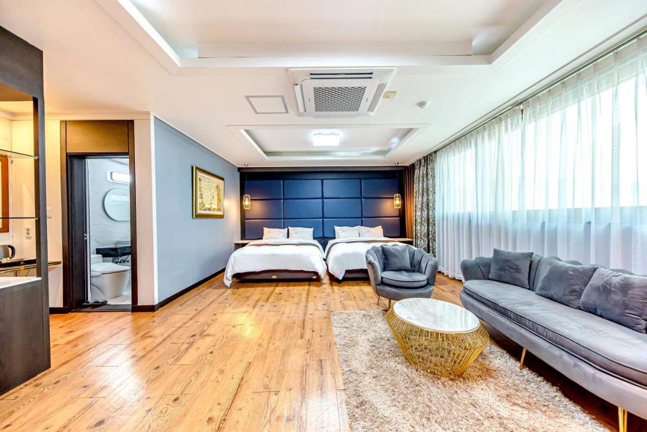 Hs Tourist Hotel Yeosu Esterno foto
