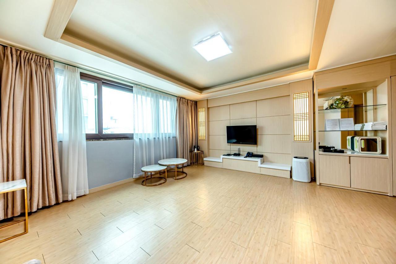 Hs Tourist Hotel Yeosu Esterno foto